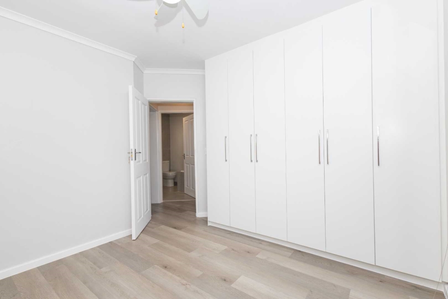 To Let 2 Bedroom Property for Rent in Loevenstein Western Cape